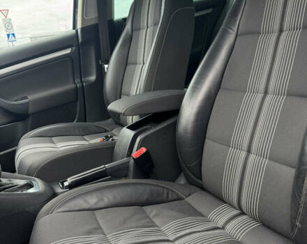 Синій Фольксваген Гольф, об'ємом двигуна 1.97 л та пробігом 264 тис. км за 9299 $, фото 34 на Automoto.ua