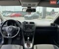 Синий Фольксваген Гольф, объемом двигателя 1.6 л и пробегом 296 тыс. км за 7499 $, фото 14 на Automoto.ua