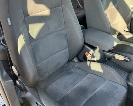 Синий Фольксваген Гольф, объемом двигателя 1.6 л и пробегом 225 тыс. км за 8800 $, фото 22 на Automoto.ua