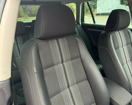 Синий Фольксваген Гольф, объемом двигателя 1.6 л и пробегом 188 тыс. км за 8499 $, фото 47 на Automoto.ua