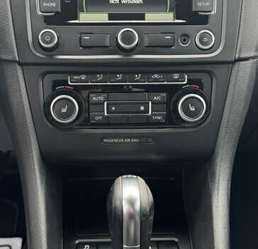 Синій Фольксваген Гольф, об'ємом двигуна 1.97 л та пробігом 264 тис. км за 9299 $, фото 31 на Automoto.ua