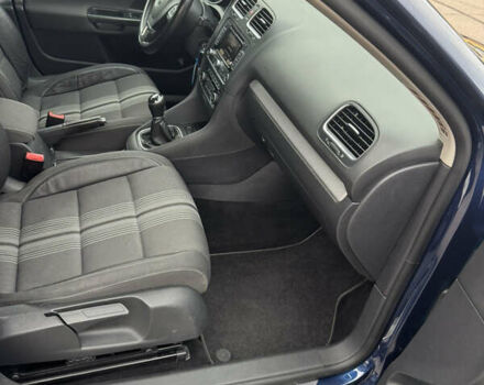 Синий Фольксваген Гольф, объемом двигателя 1.6 л и пробегом 188 тыс. км за 8499 $, фото 46 на Automoto.ua