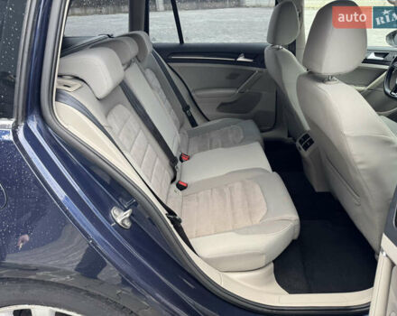 Синий Фольксваген Гольф, объемом двигателя 1.6 л и пробегом 280 тыс. км за 8999 $, фото 36 на Automoto.ua