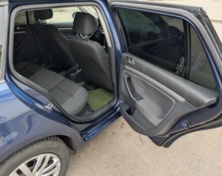 Синій Фольксваген Гольф, об'ємом двигуна 1.6 л та пробігом 294 тис. км за 8900 $, фото 11 на Automoto.ua