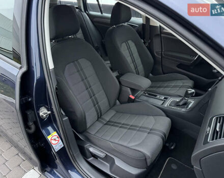 Синій Фольксваген Гольф, об'ємом двигуна 1.6 л та пробігом 283 тис. км за 11300 $, фото 41 на Automoto.ua