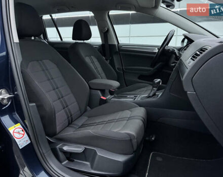 Синій Фольксваген Гольф, об'ємом двигуна 1.6 л та пробігом 283 тис. км за 11300 $, фото 42 на Automoto.ua