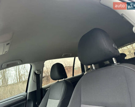 Синій Фольксваген Гольф, об'ємом двигуна 1.6 л та пробігом 295 тис. км за 7800 $, фото 33 на Automoto.ua