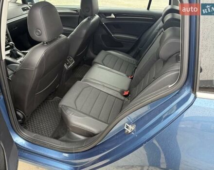 Синий Фольксваген Гольф, объемом двигателя 1.97 л и пробегом 271 тыс. км за 9700 $, фото 19 на Automoto.ua