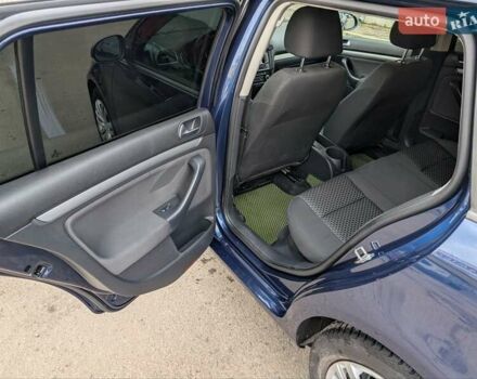 Синій Фольксваген Гольф, об'ємом двигуна 1.6 л та пробігом 294 тис. км за 9100 $, фото 14 на Automoto.ua