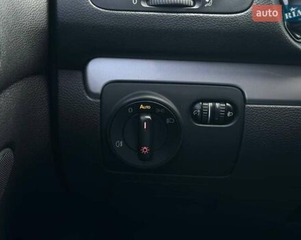 Синій Фольксваген Гольф, об'ємом двигуна 1.6 л та пробігом 368 тис. км за 6900 $, фото 14 на Automoto.ua