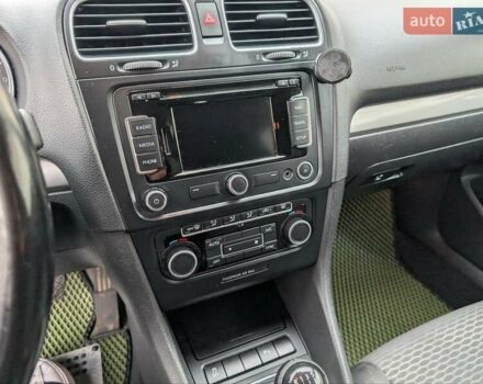 Синій Фольксваген Гольф, об'ємом двигуна 1.6 л та пробігом 294 тис. км за 9100 $, фото 12 на Automoto.ua