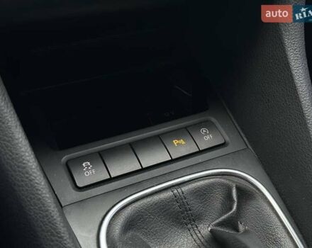 Синій Фольксваген Гольф, об'ємом двигуна 1.6 л та пробігом 368 тис. км за 6900 $, фото 22 на Automoto.ua