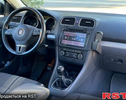 Синий Фольксваген Гольф, объемом двигателя 2 л и пробегом 210 тыс. км за 9400 $, фото 9 на Automoto.ua