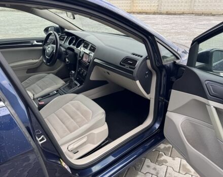 Синий Фольксваген Гольф, объемом двигателя 1.6 л и пробегом 280 тыс. км за 8999 $, фото 19 на Automoto.ua