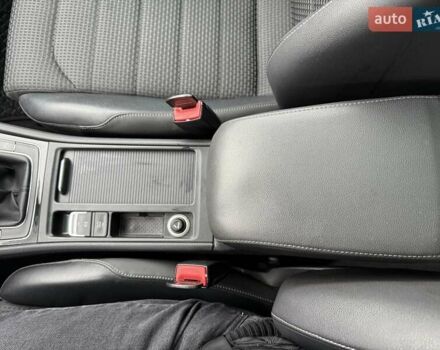 Синий Фольксваген Гольф, объемом двигателя 1.97 л и пробегом 271 тыс. км за 9700 $, фото 22 на Automoto.ua