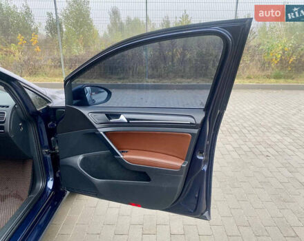 Синий Фольксваген Гольф, объемом двигателя 1.6 л и пробегом 250 тыс. км за 11500 $, фото 21 на Automoto.ua