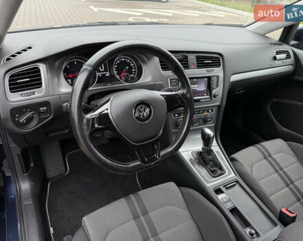 Синій Фольксваген Гольф, об'ємом двигуна 1.6 л та пробігом 283 тис. км за 10950 $, фото 22 на Automoto.ua