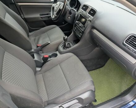 Синій Фольксваген Гольф, об'ємом двигуна 1.6 л та пробігом 294 тис. км за 8900 $, фото 9 на Automoto.ua