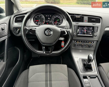 Синій Фольксваген Гольф, об'ємом двигуна 1.6 л та пробігом 283 тис. км за 10950 $, фото 26 на Automoto.ua