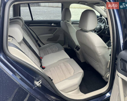 Синий Фольксваген Гольф, объемом двигателя 1.6 л и пробегом 280 тыс. км за 8999 $, фото 35 на Automoto.ua