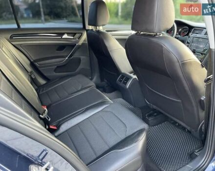 Фольксваген Гольф 2014 в Хмельницком на Automoto.ua Синий Фольксваген Гольф, объемом двигателя 1.6 л и пробегом 264 тыс. км за 11800 $, фото 17 на Automoto.ua