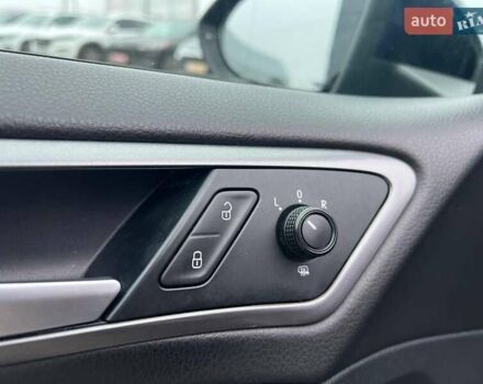 Синій Фольксваген Гольф, об'ємом двигуна 1.6 л та пробігом 252 тис. км за 9990 $, фото 16 на Automoto.ua