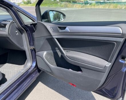 Синий Фольксваген Гольф, объемом двигателя 1.6 л и пробегом 182 тыс. км за 11500 $, фото 23 на Automoto.ua