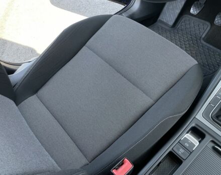 Синий Фольксваген Гольф, объемом двигателя 1.6 л и пробегом 182 тыс. км за 11500 $, фото 20 на Automoto.ua