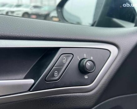 Синий Фольксваген Гольф, объемом двигателя 1.6 л и пробегом 252 тыс. км за 9990 $, фото 16 на Automoto.ua