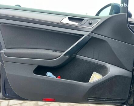 Синий Фольксваген Гольф, объемом двигателя 1.6 л и пробегом 252 тыс. км за 9990 $, фото 14 на Automoto.ua