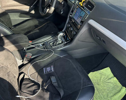 Синій Фольксваген Гольф, об'ємом двигуна 1.97 л та пробігом 238 тис. км за 12500 $, фото 5 на Automoto.ua