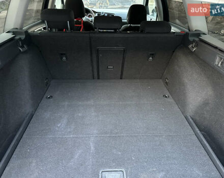 Синий Фольксваген Гольф, объемом двигателя 1.6 л и пробегом 320 тыс. км за 9500 $, фото 14 на Automoto.ua