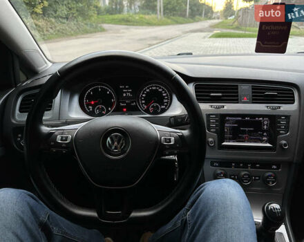 Синий Фольксваген Гольф, объемом двигателя 1.6 л и пробегом 277 тыс. км за 9400 $, фото 24 на Automoto.ua