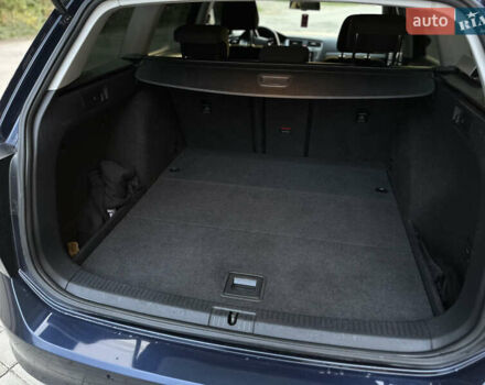 Синий Фольксваген Гольф, объемом двигателя 1.6 л и пробегом 277 тыс. км за 9400 $, фото 35 на Automoto.ua