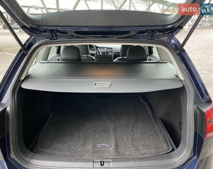 Синий Фольксваген Гольф, объемом двигателя 1.97 л и пробегом 197 тыс. км за 14400 $, фото 22 на Automoto.ua