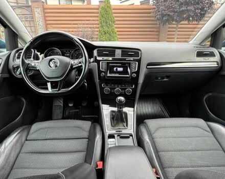 Синий Фольксваген Гольф, объемом двигателя 2 л и пробегом 205 тыс. км за 11200 $, фото 17 на Automoto.ua