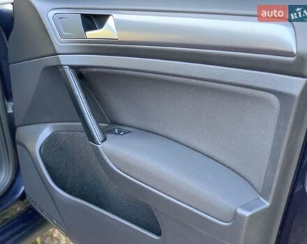 Синій Фольксваген Гольф, об'ємом двигуна 1.6 л та пробігом 365 тис. км за 9750 $, фото 43 на Automoto.ua