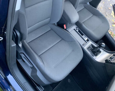 Синий Фольксваген Гольф, объемом двигателя 1.6 л и пробегом 205 тыс. км за 10950 $, фото 17 на Automoto.ua