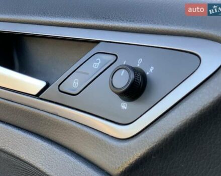 Синій Фольксваген Гольф, об'ємом двигуна 1.6 л та пробігом 365 тис. км за 9750 $, фото 25 на Automoto.ua