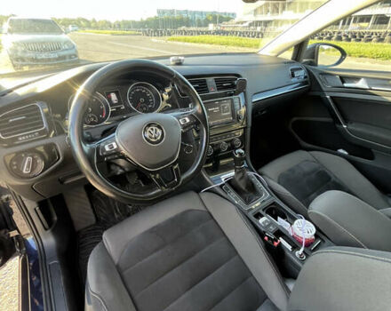 Синий Фольксваген Гольф, объемом двигателя 1.97 л и пробегом 260 тыс. км за 11999 $, фото 6 на Automoto.ua