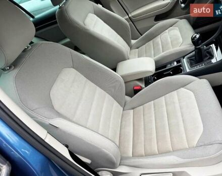 Синий Фольксваген Гольф, объемом двигателя 2 л и пробегом 196 тыс. км за 14500 $, фото 27 на Automoto.ua