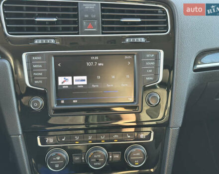 Фольксваген Гольф 2016 в Червонограде на Automoto.ua Синий Фольксваген Гольф, объемом двигателя 1.6 л и пробегом 278 тыс. км за 12005 $, фото 53 на Automoto.ua