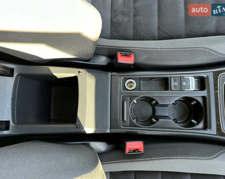 Фольксваген Гольф 2016 в Червонограде на Automoto.ua Синий Фольксваген Гольф, объемом двигателя 1.6 л и пробегом 278 тыс. км за 12005 $, фото 38 на Automoto.ua