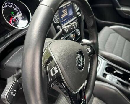 Синий Фольксваген Гольф, объемом двигателя 1.6 л и пробегом 205 тыс. км за 12800 $, фото 10 на Automoto.ua