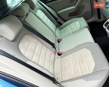 Синий Фольксваген Гольф, объемом двигателя 2 л и пробегом 196 тыс. км за 14500 $, фото 36 на Automoto.ua