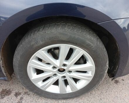 Синий Фольксваген Гольф, объемом двигателя 1.6 л и пробегом 280 тыс. км за 9450 $, фото 3 на Automoto.ua