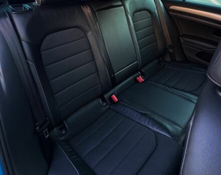 Синий Фольксваген Гольф, объемом двигателя 1.6 л и пробегом 304 тыс. км за 11800 $, фото 5 на Automoto.ua