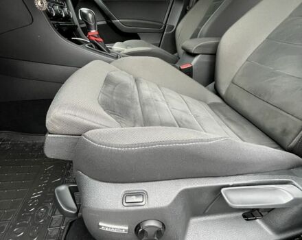 Синий Фольксваген Гольф, объемом двигателя 2 л и пробегом 250 тыс. км за 13900 $, фото 7 на Automoto.ua