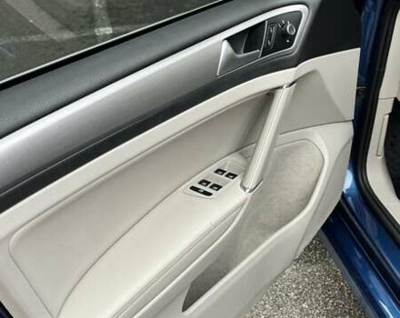 Синий Фольксваген Гольф, объемом двигателя 1.8 л и пробегом 108 тыс. км за 13400 $, фото 17 на Automoto.ua