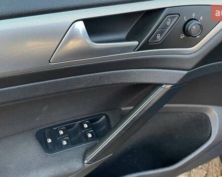 Синий Фольксваген Гольф, объемом двигателя 1.6 л и пробегом 239 тыс. км за 12990 $, фото 12 на Automoto.ua